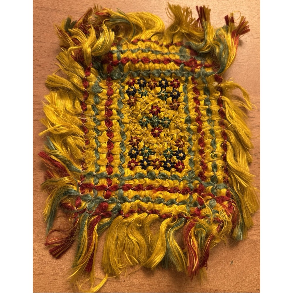 Vintage Handmade Woven‎ Hot Pad, Pot Holder, Plant Holder 10x7